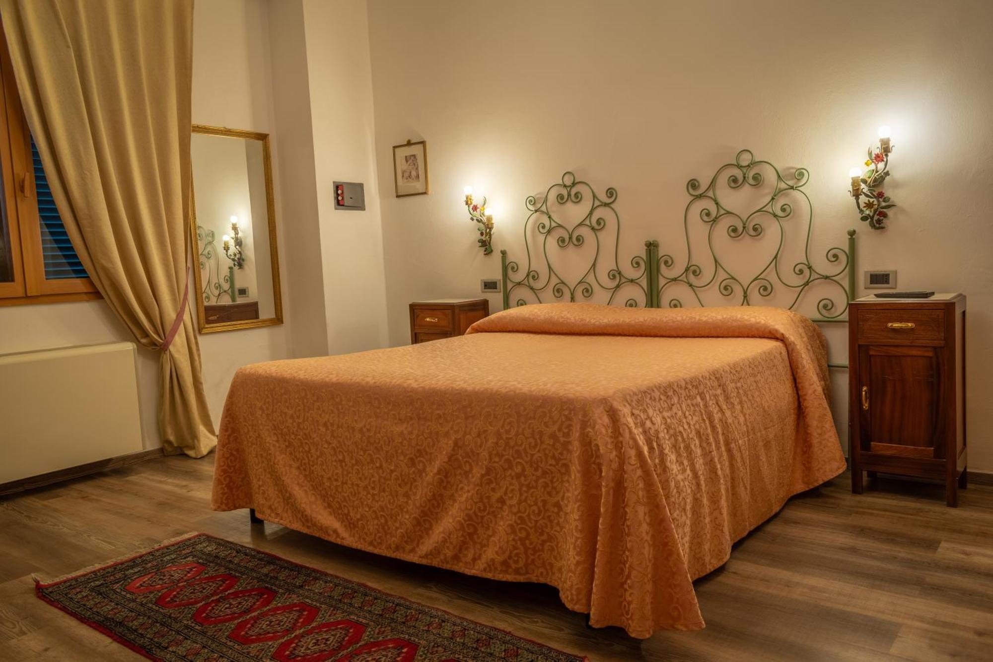 Hotel La Fonte Del Cerro Saturnia Eksteriør billede
